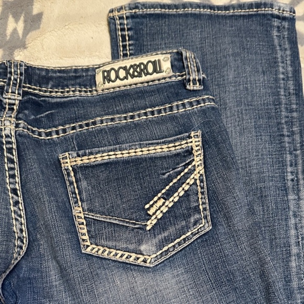 A128.   Rock & Roll Cowgirl Blue Boot Cut Jeans size 29 x 32